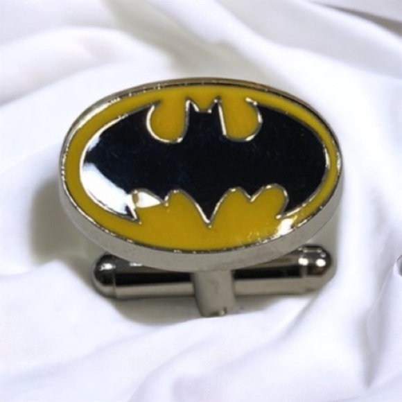 Batman Logo Cufflinks DC Comics - Picture 3 of 3